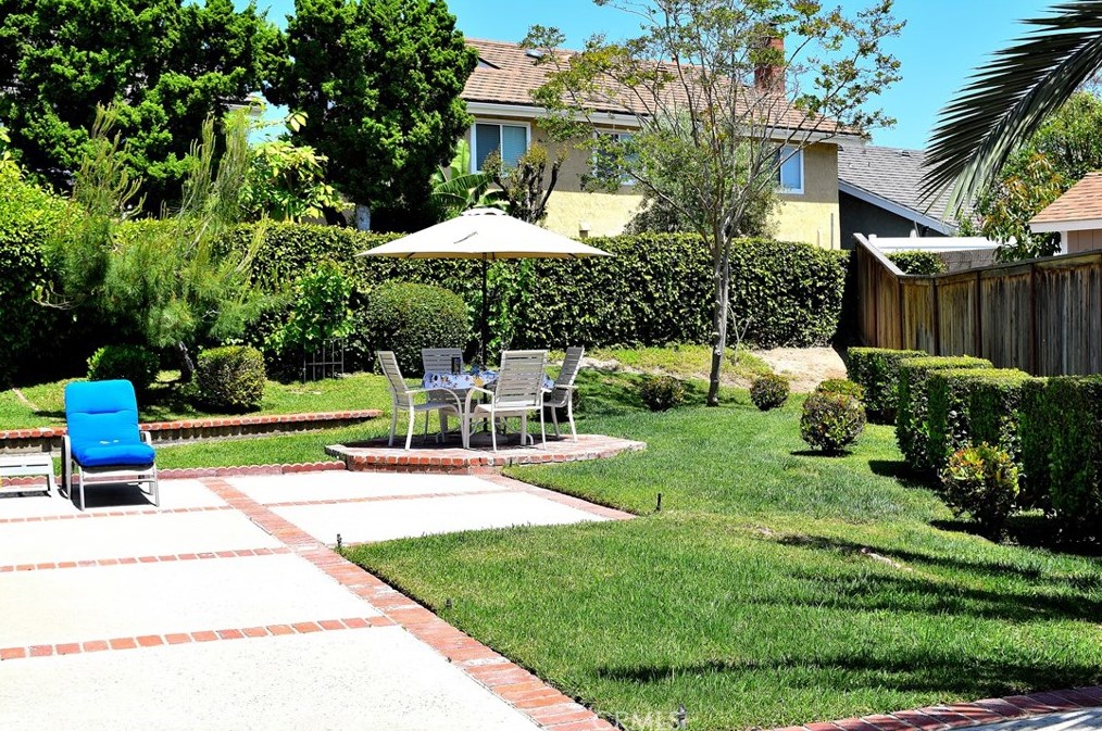 10 Revere, Irvine CA  92620-2544 exterior