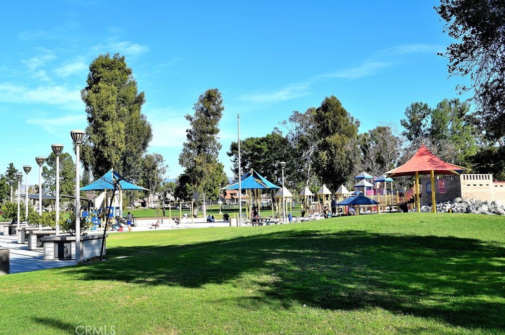 10 Revere, Irvine CA  92620-2544 exterior
