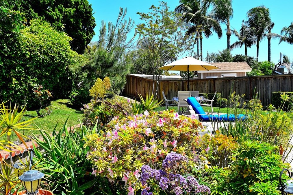 10 Revere, Irvine CA  92620-2544 exterior
