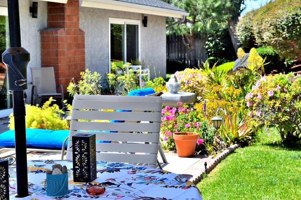 10 Revere, Irvine CA  92620-2544 exterior