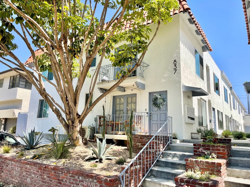 837 11th St #3, Santa Monica, CA 90403