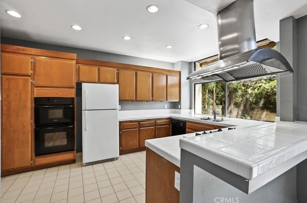 27 Tahoe, Irvine, CA 92612-2224