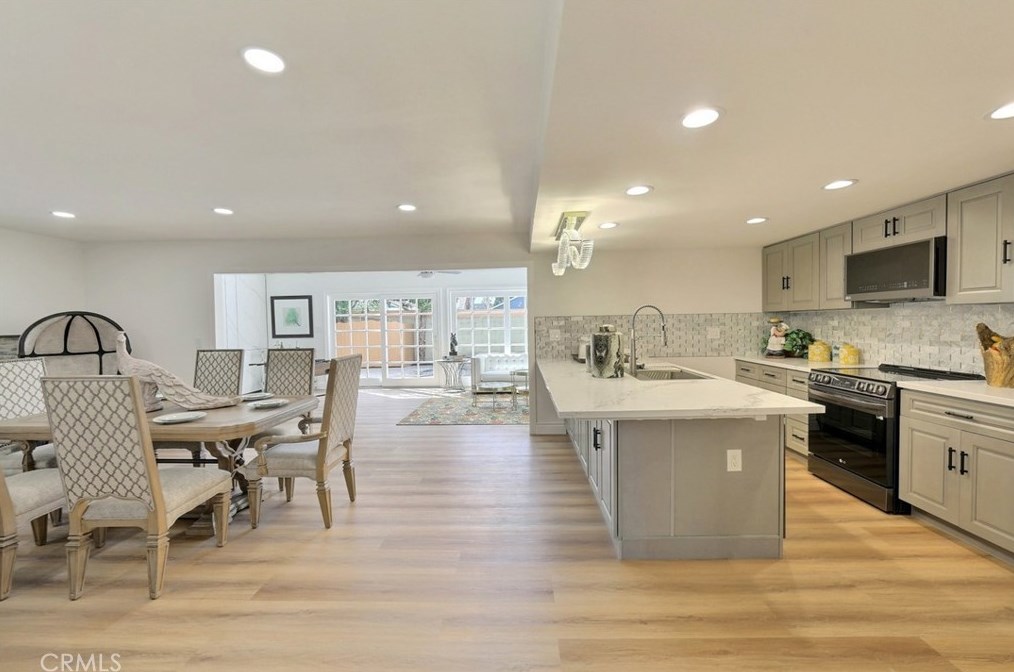 14661 Alder Ln, Tustin CA  92780-6738 exterior