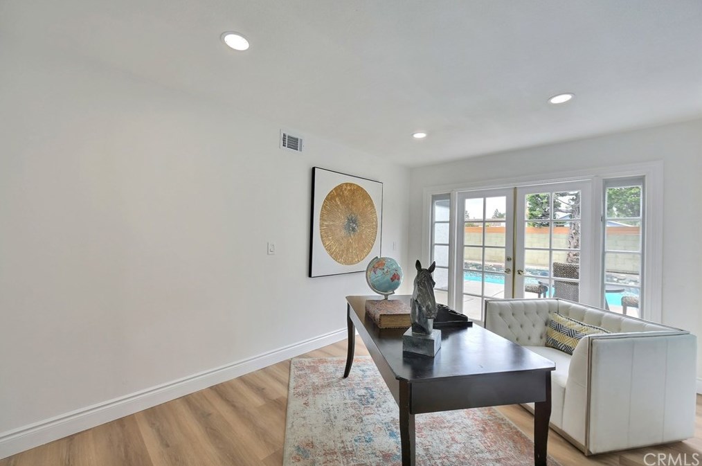 14661 Alder Ln, Tustin CA  92780-6738 exterior