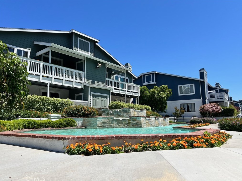 12042 Sylvan Riv, Santa Ana CA  92708-1342 exterior