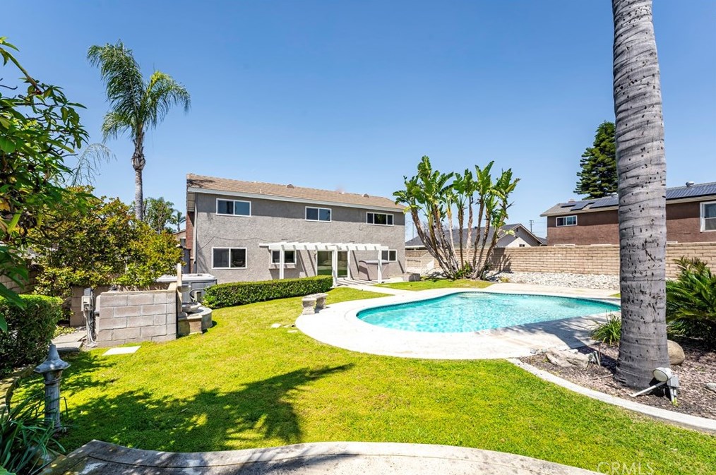 2621 Garfield Ave, Ontario, CA 91761