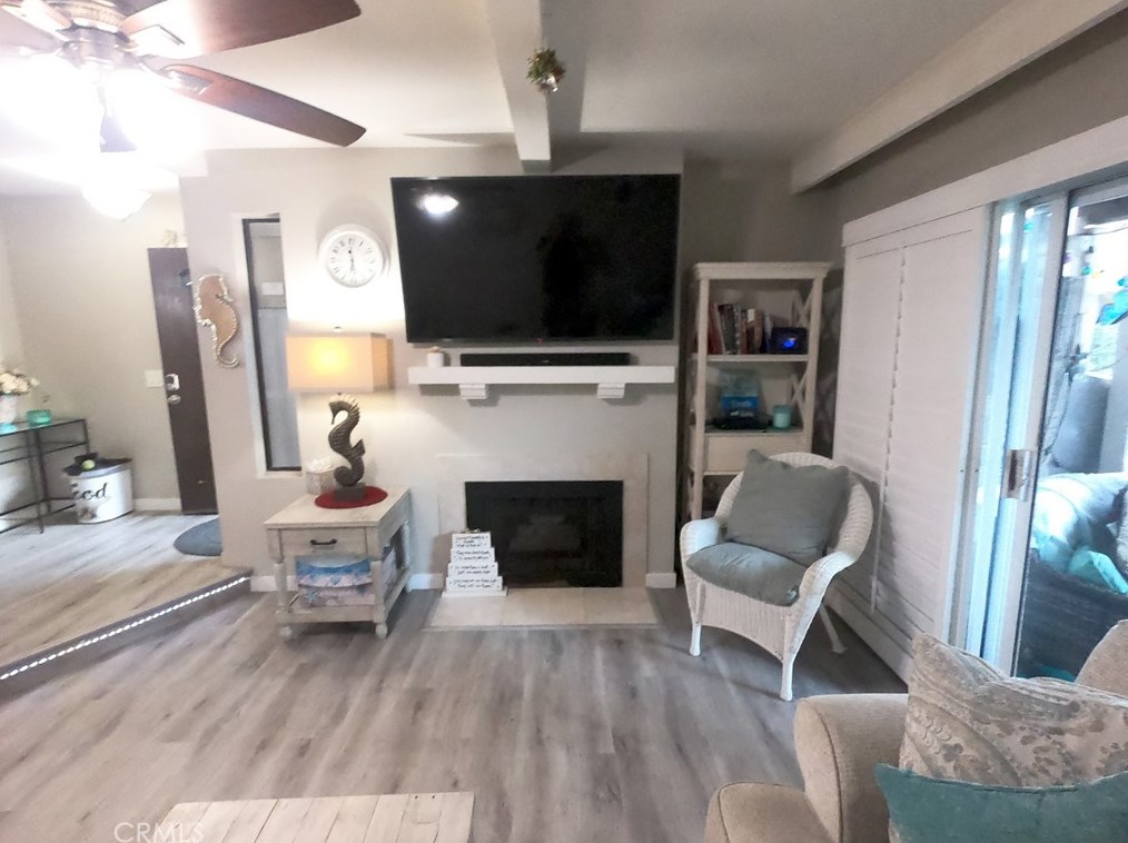 21372 Brookhurst St #417, Huntington Beach, CA 92646