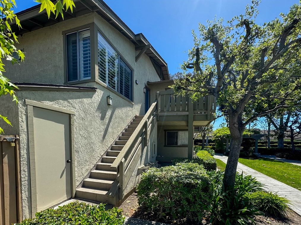 25 Smokestone, Irvine, CA 92614-7429