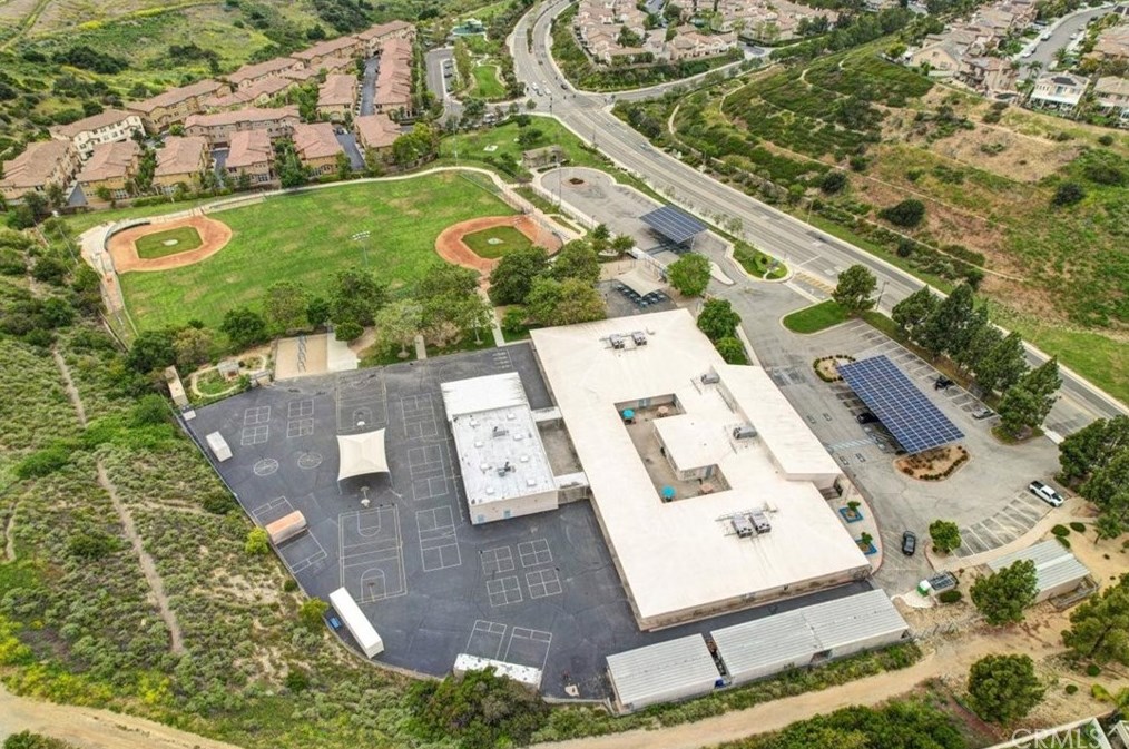 940 Amherst Cir, Anaheim CA  92807-5001 exterior