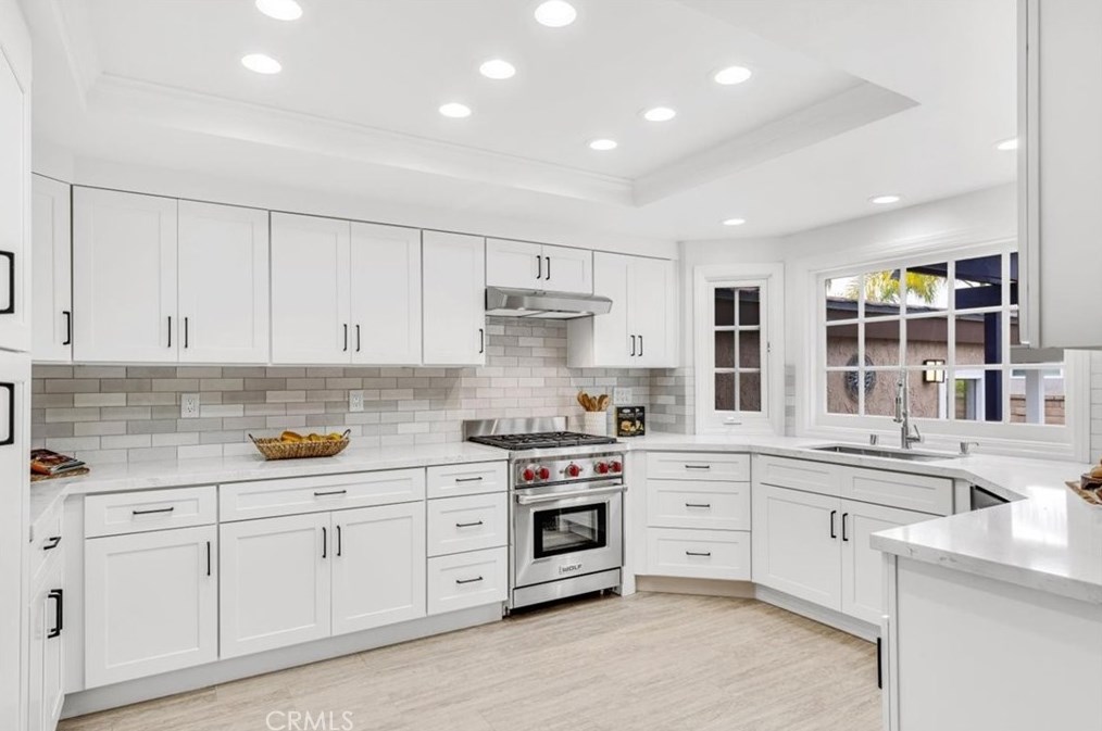 940 Amherst Cir, Anaheim CA  92807-5001 exterior