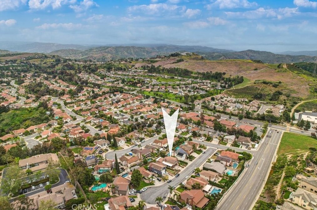 940 Amherst Cir, Anaheim CA  92807-5001 exterior