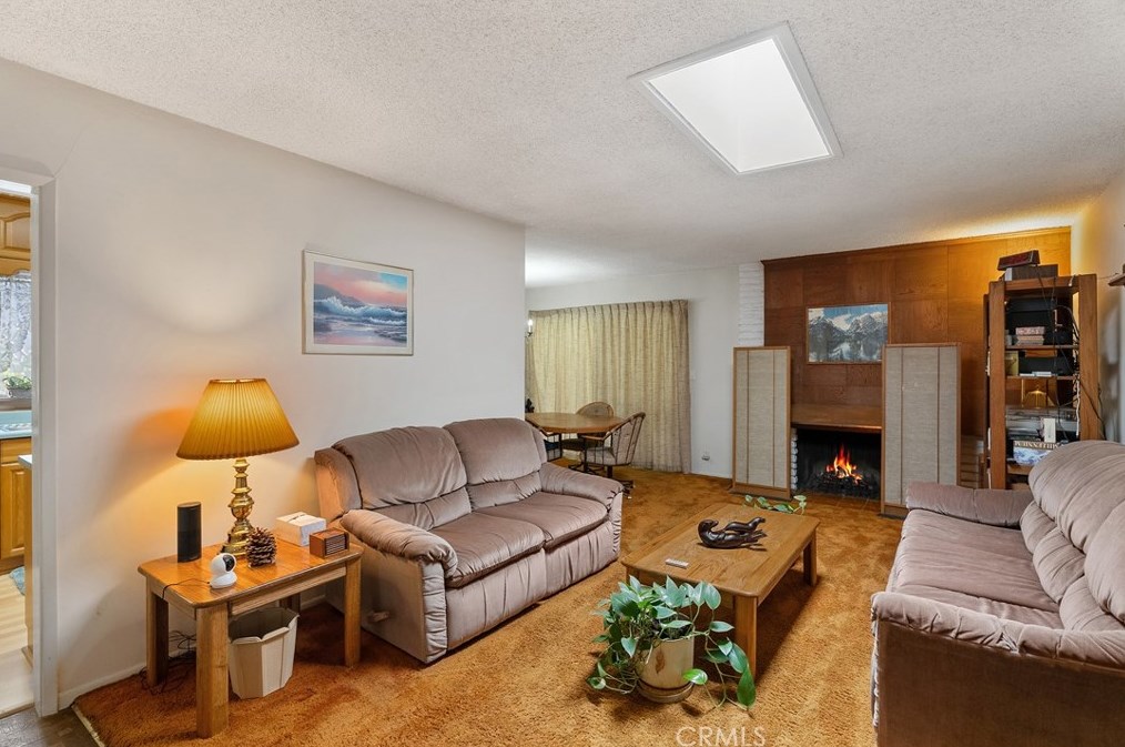 1515 Pacific Dr, Fullerton, CA 92833-4527