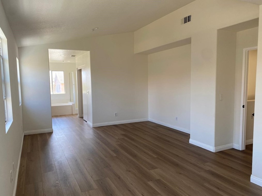 7149 Ironridge Ct, Fontana CA  92336-4416 exterior