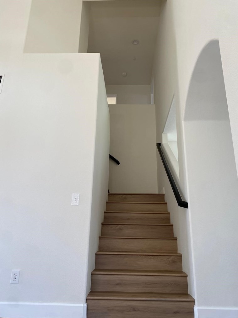 7149 Ironridge Ct, Fontana CA  92336-4416 exterior