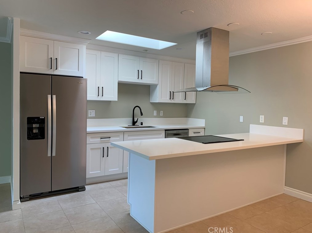 23536 Los Adornos, Laguna Beach, CA 92656