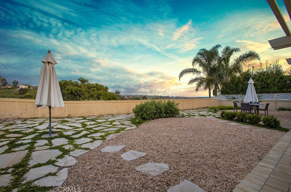 24222 Las Naranjas Dr, Laguna Beach, CA 92677