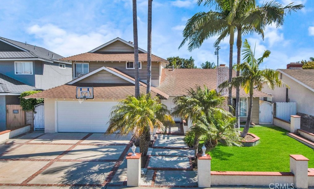 8814 La Roca Ave, Santa Ana, CA 92708