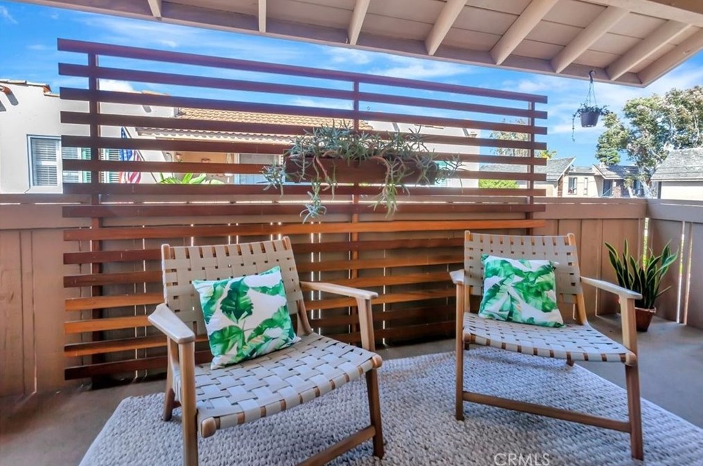 313 Alta Ln, Costa Mesa CA  92627-5431 exterior