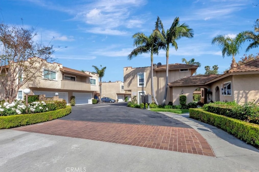 313 Alta Ln, Costa Mesa, CA 92627