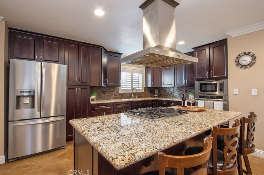 1702 S King St, Santa Ana, CA 92704