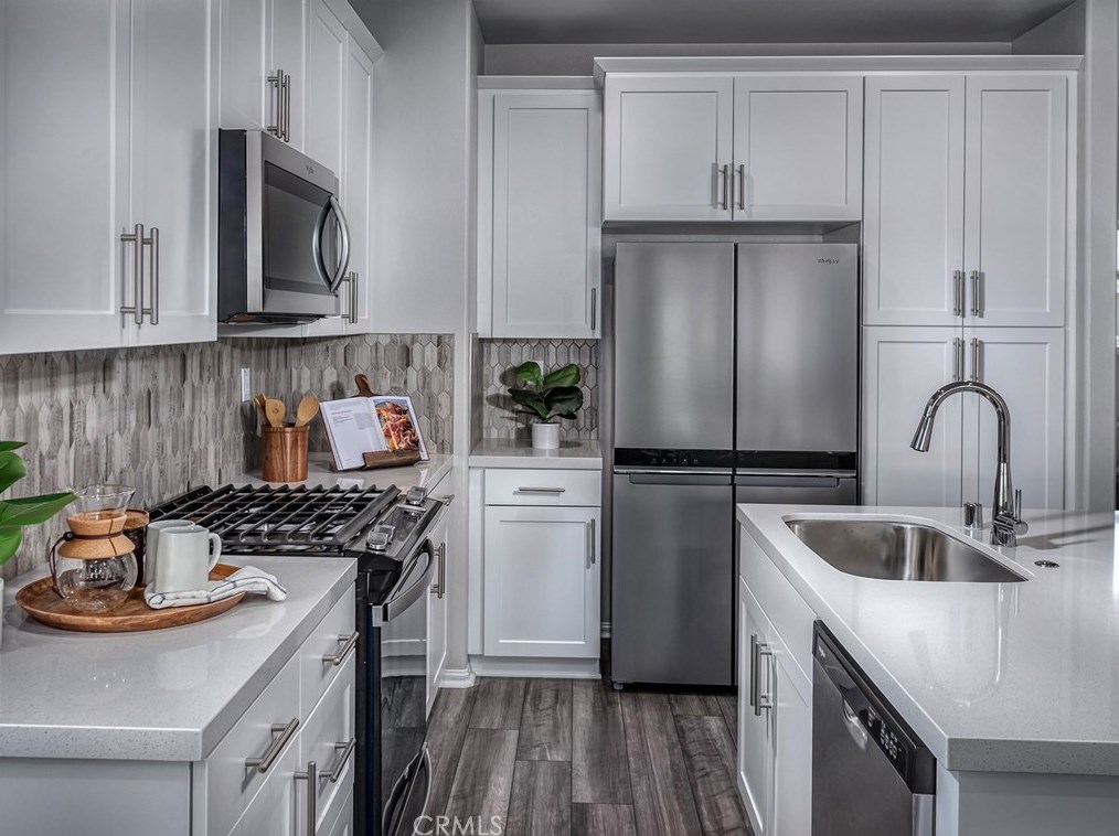 1662 W Cameron Ave, West Covina, CA 91790