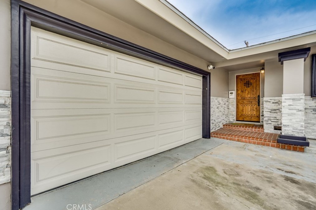 1206 Hvn Dr, Anaheim CA  exterior