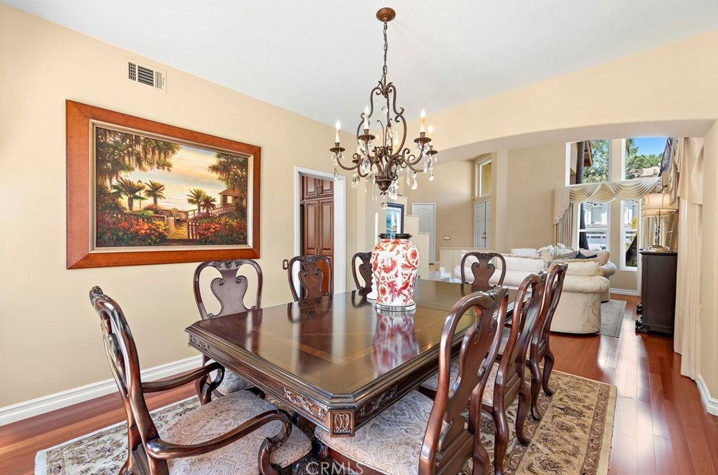 1078 Rexford Ln, Anaheim CA  92808-2341 exterior