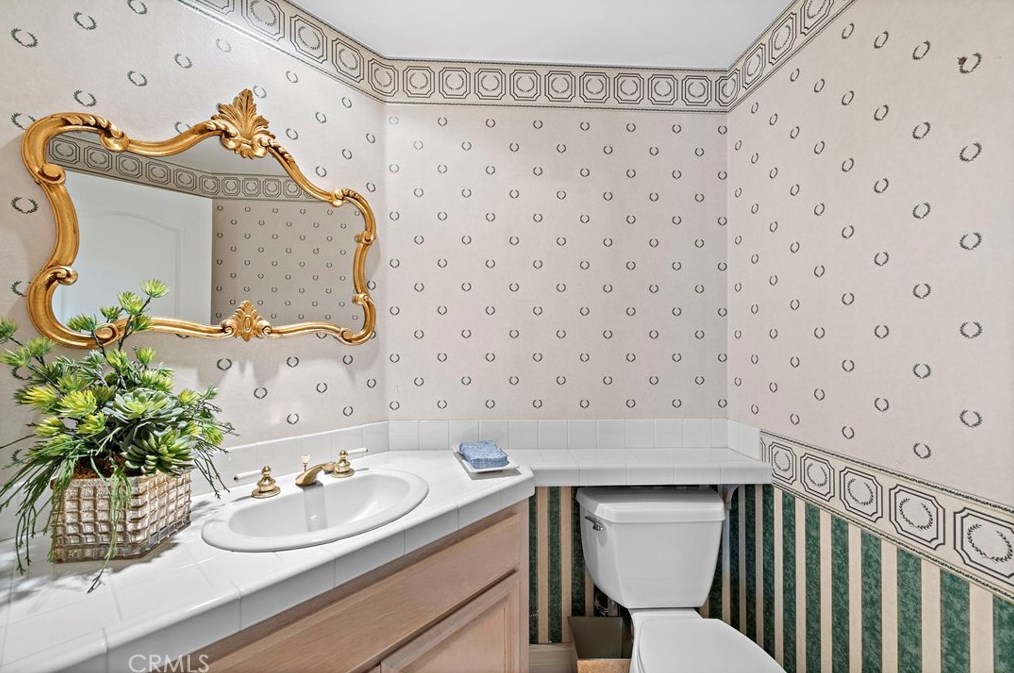 1078 Rexford Ln, Anaheim CA  92808-2341 exterior