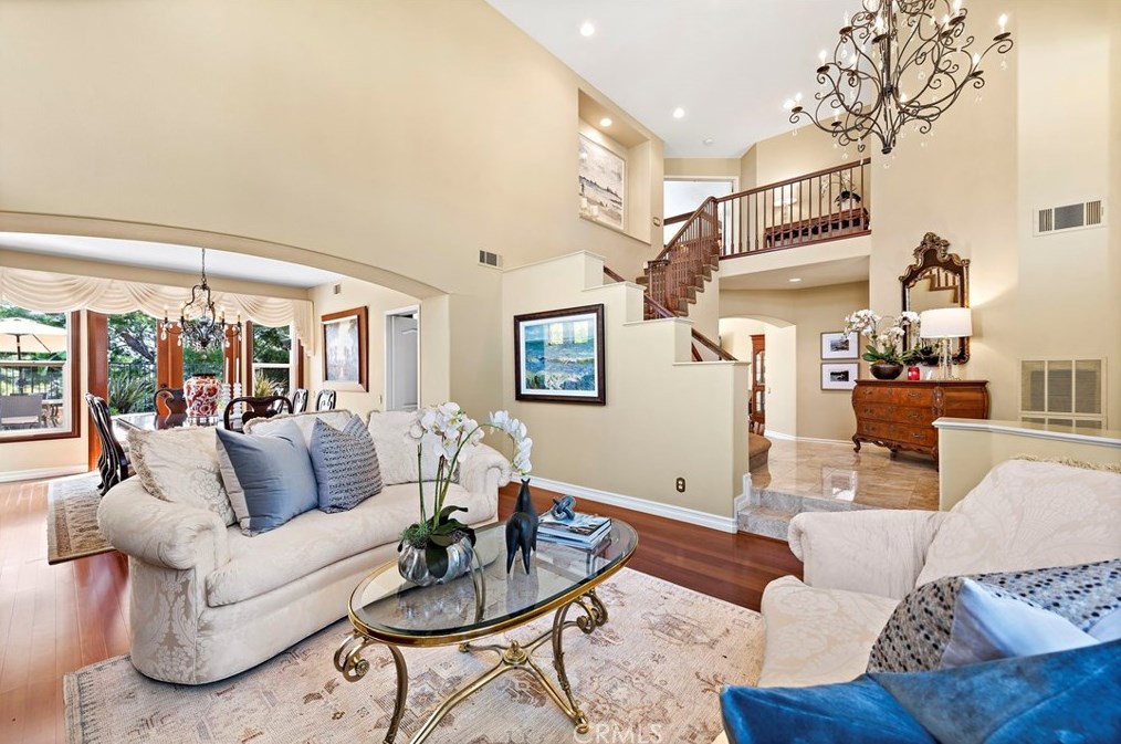 1078 Rexford Ln, Anaheim CA  92808-2341 exterior