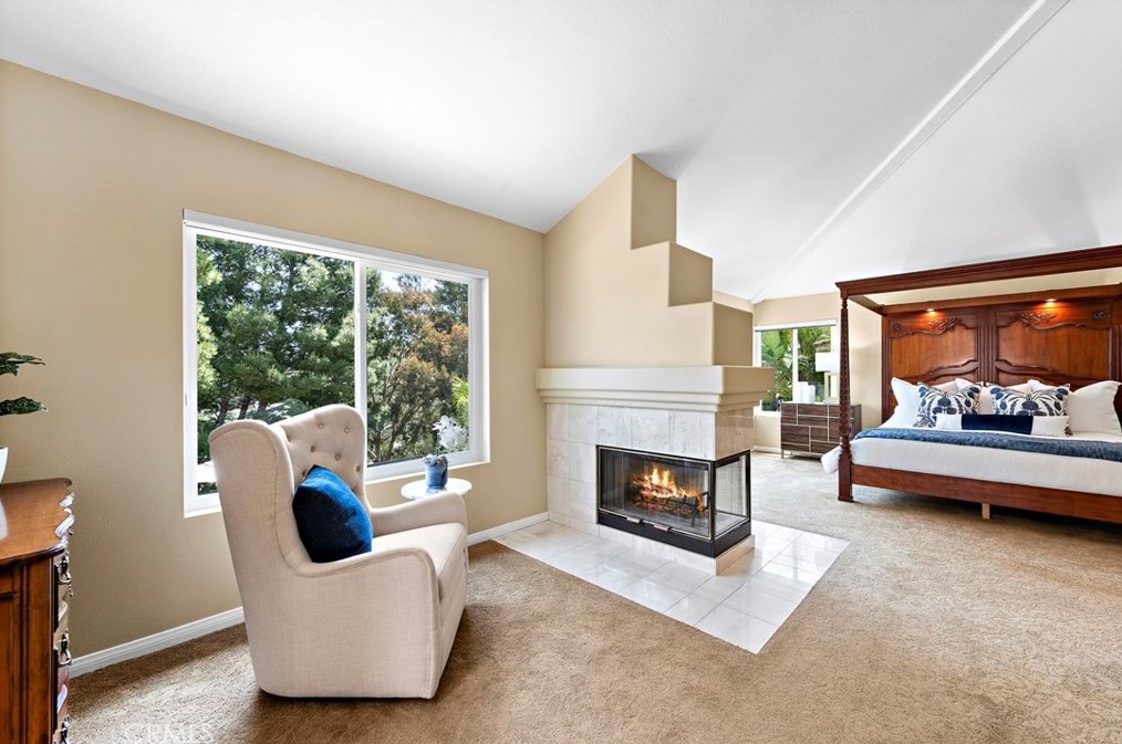 1078 Rexford Ln, Anaheim CA  92808-2341 exterior