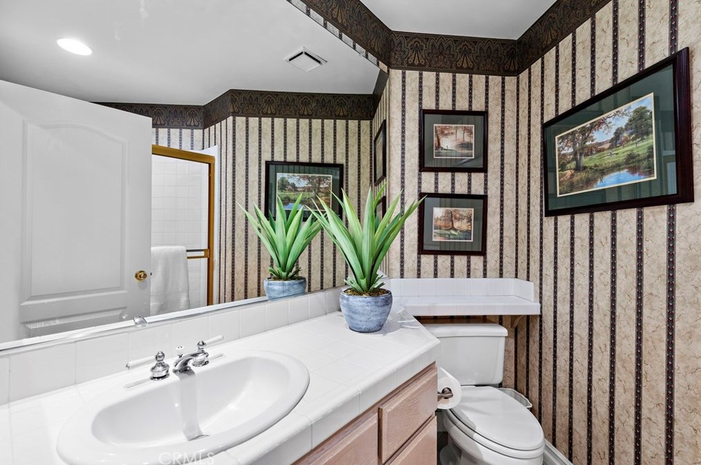 1078 Rexford Ln, Anaheim CA  92808-2341 exterior