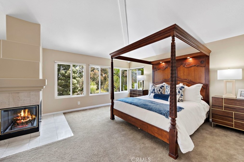 1078 Rexford Ln, Anaheim CA  92808-2341 exterior