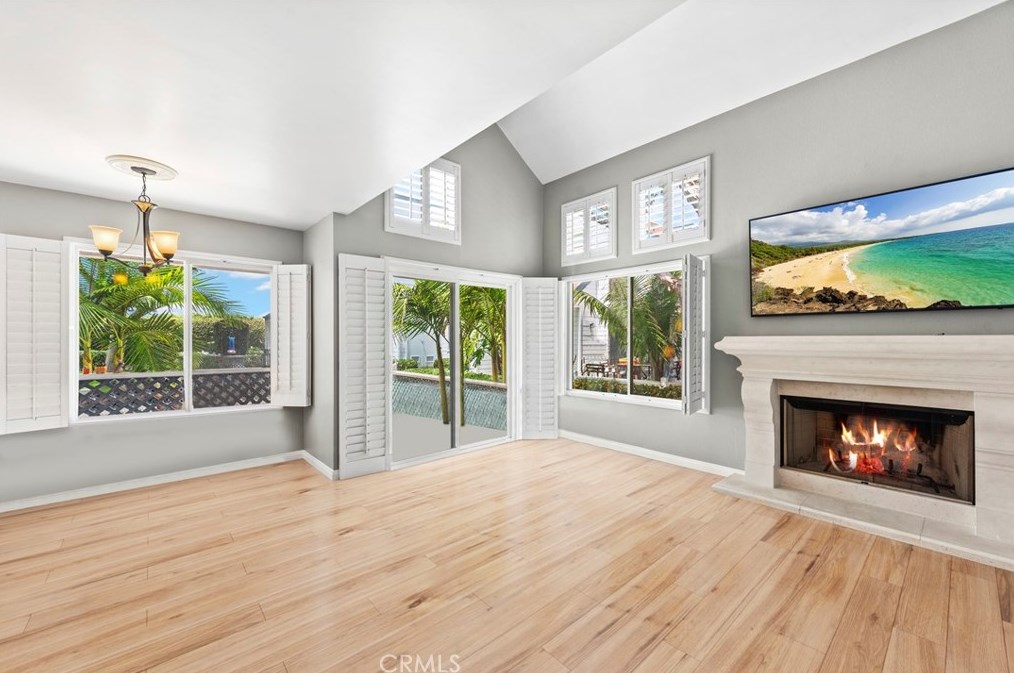 33 Greenmoor, Irvine CA  92614-7545 exterior