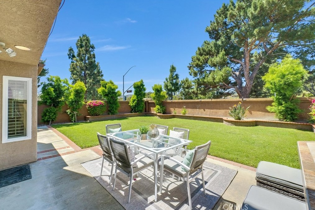 11 Salina, Irvine CA  92614-5388 exterior