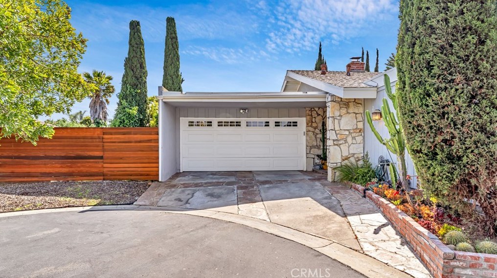 23301 Downland Rd, El Toro, CA 92630-3813