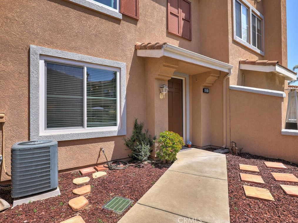 452 N Bloomberry #b, Orange, CA 92869