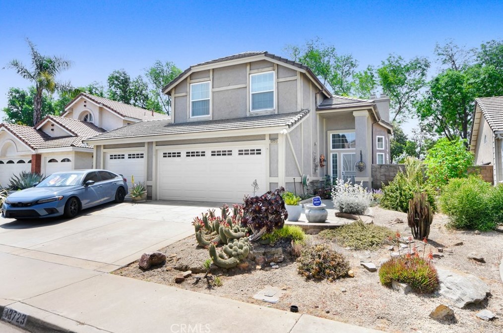 13723 Berkeley Ct, Fontana, CA 92336-3438