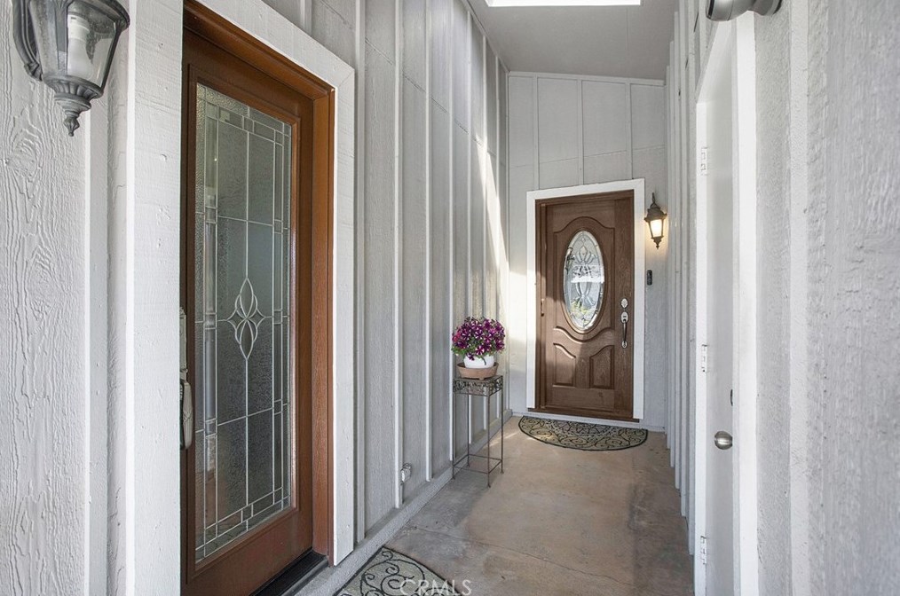 2505 Park Lk, Santa Ana, CA 92705-6975