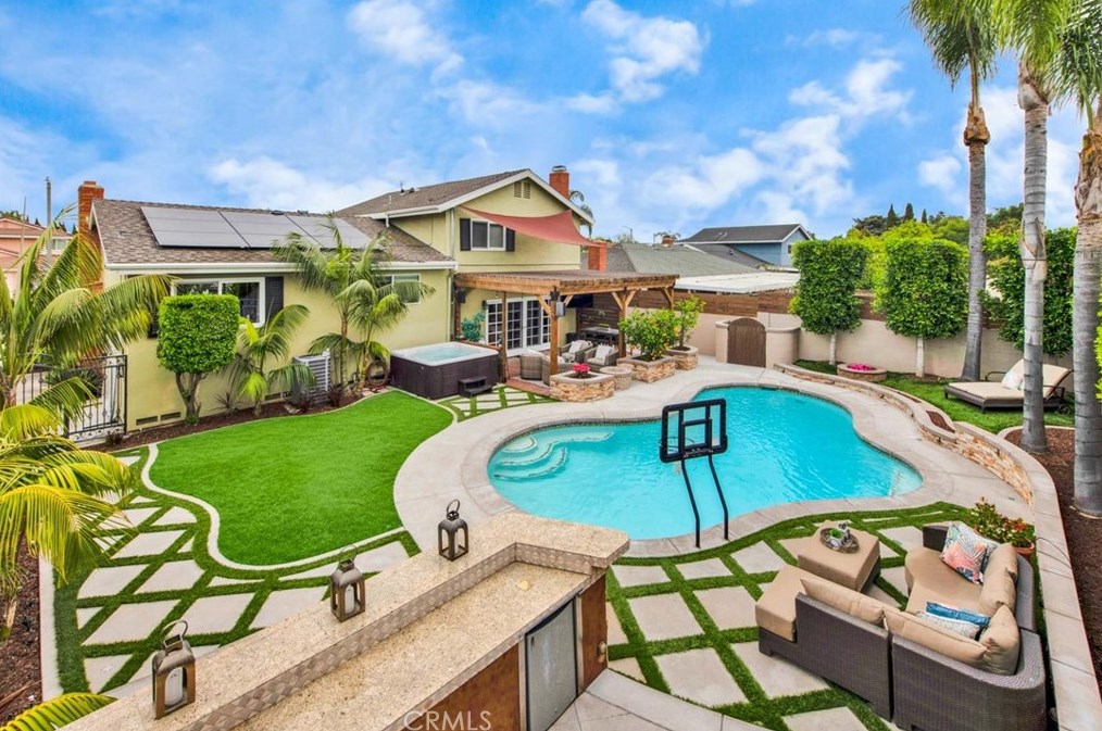 17157 Buttonwood St, Santa Ana CA  92708-3506 exterior