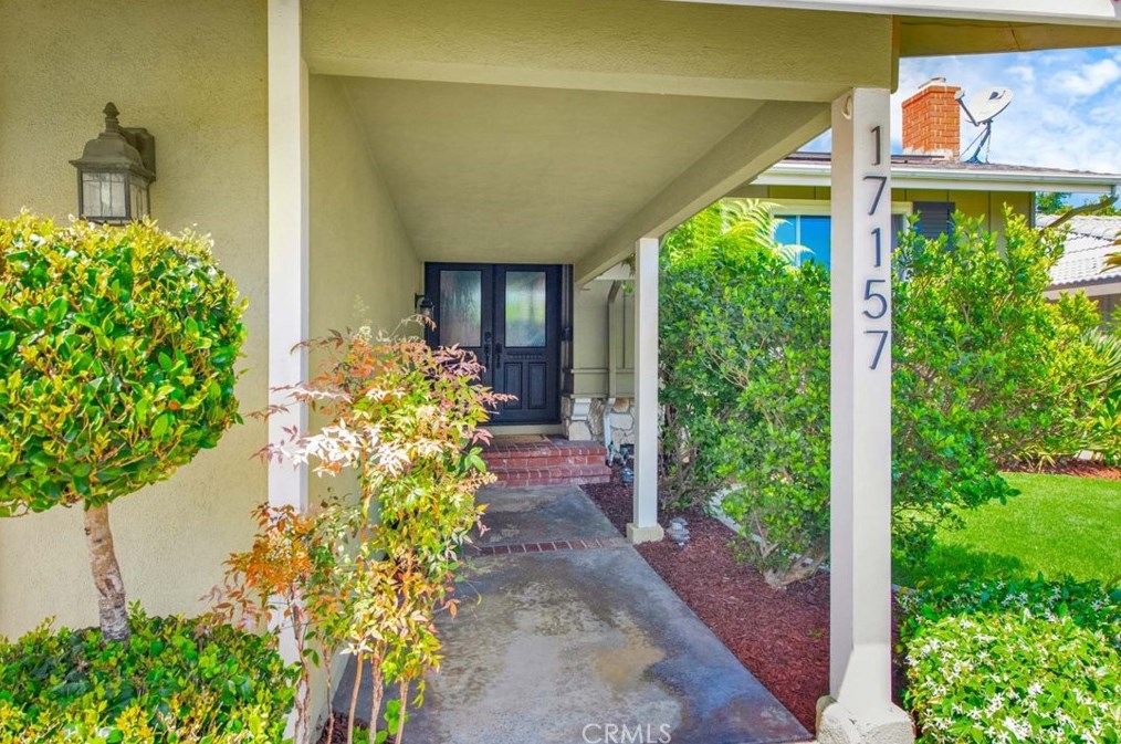 17157 Buttonwood St, Santa Ana CA  92708-3506 exterior
