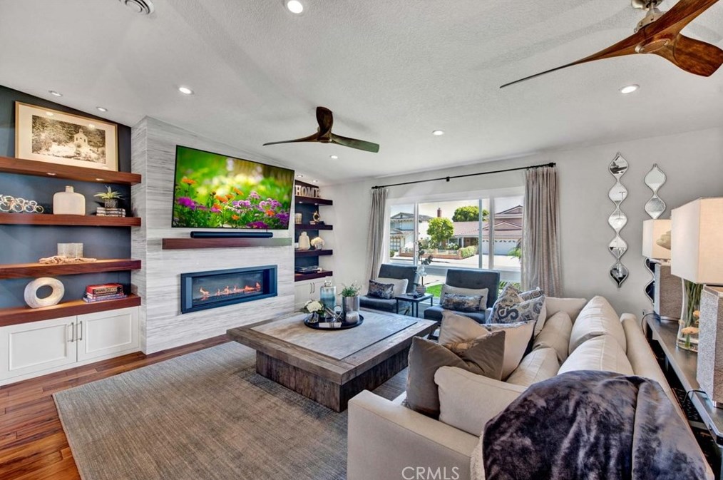 17157 Buttonwood St, Santa Ana CA  92708-3506 exterior