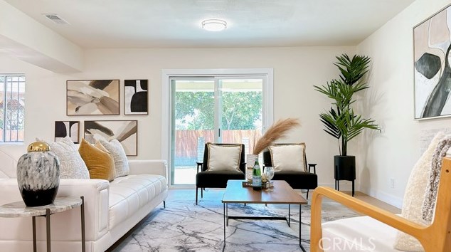 1471 101st St, Los Angeles, CA 90002-2834