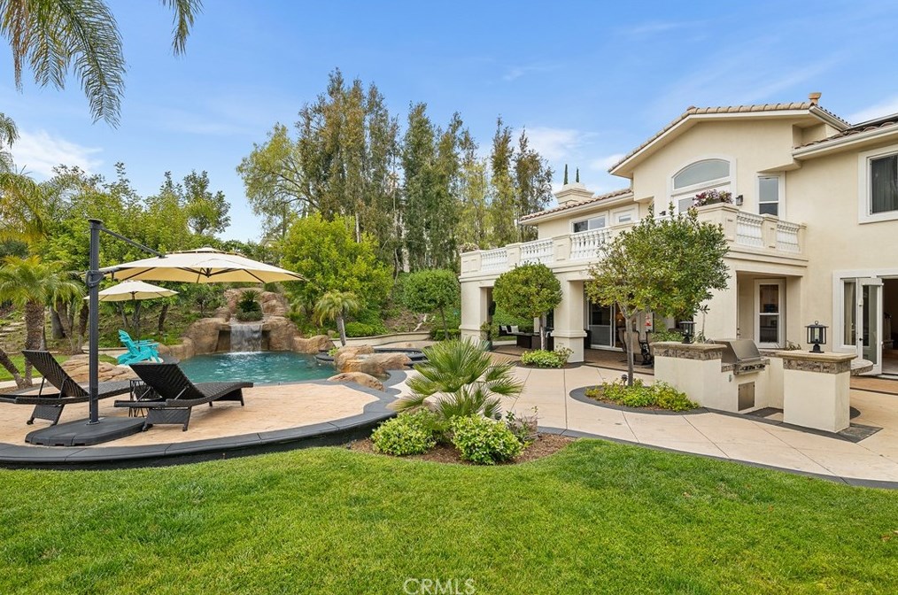 4 Marquette Way, Trabuco Canyon CA  92679-3628 exterior