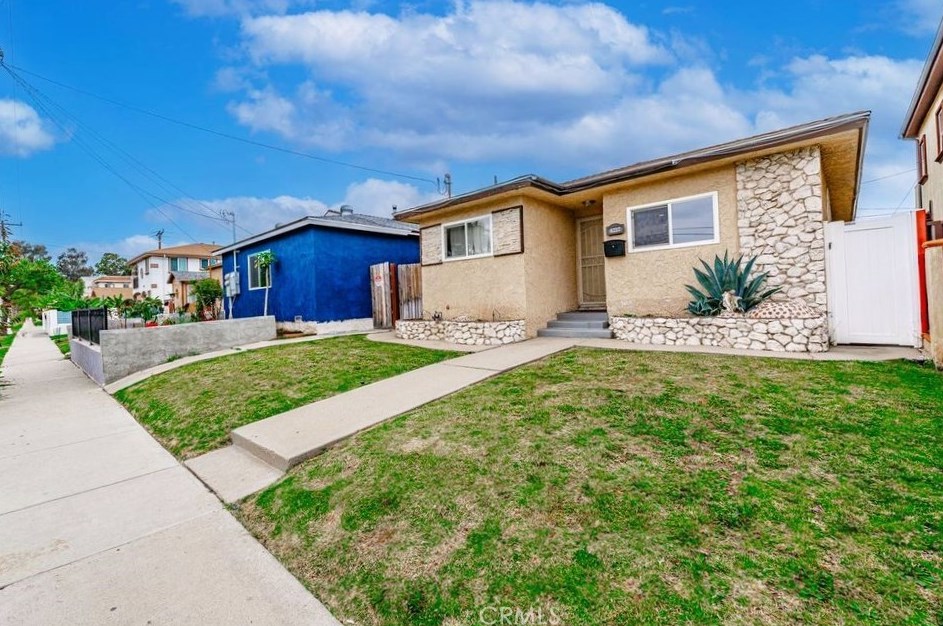 4217 Broadway, Hawthorne, CA 90250-4501