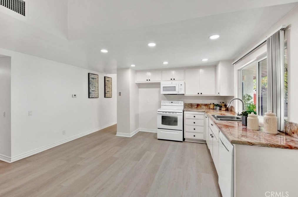 1406 Amberwick Ln, Anaheim CA  92804-5426 exterior