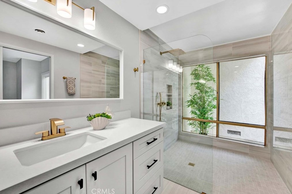 1406 Amberwick Ln, Anaheim CA  92804-5426 exterior