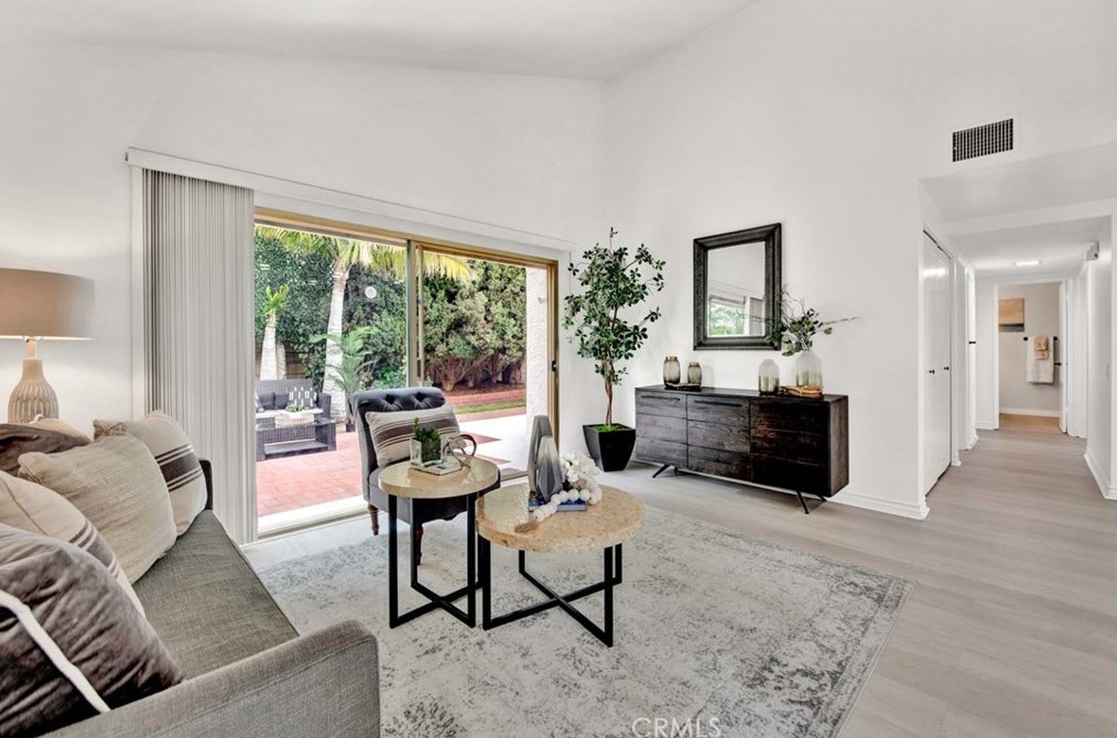 1406 Amberwick Ln, Anaheim CA  92804-5426 exterior