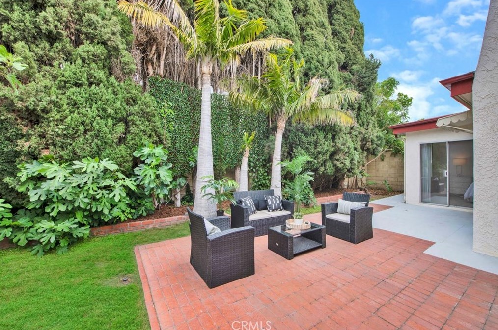 1406 Amberwick Ln, Anaheim CA  92804-5426 exterior