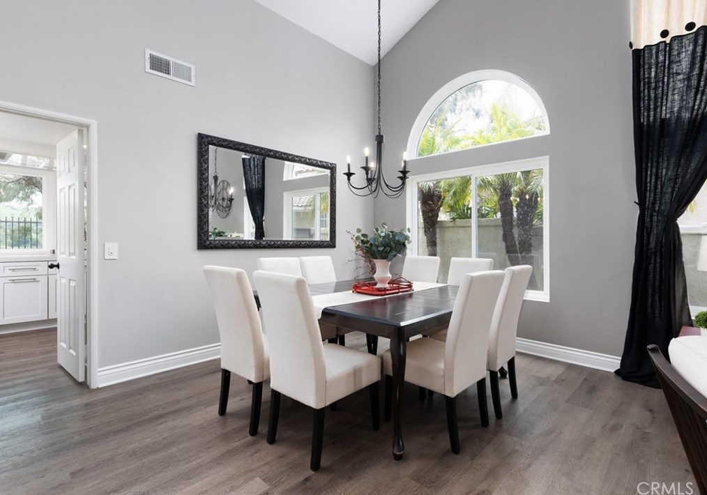 52 Sillero, Trabuco Canyon CA  92688-3047 exterior
