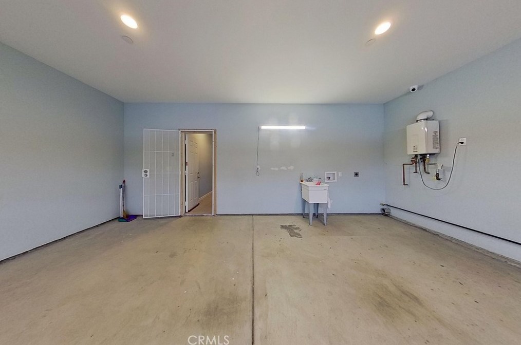 132 11th St, Perris CA 92570-2417 exterior